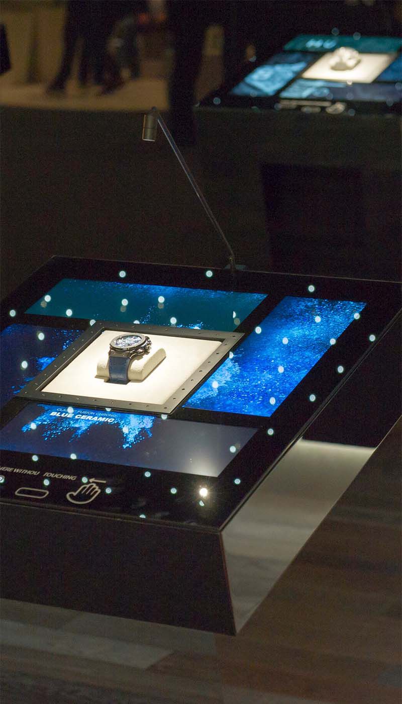 Présentoir interactif Hublot en acier inoxydable noir Nero SM